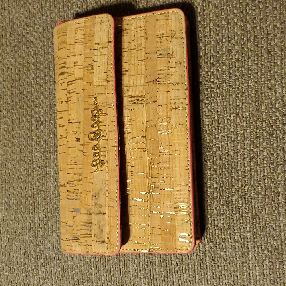 Woman purse.